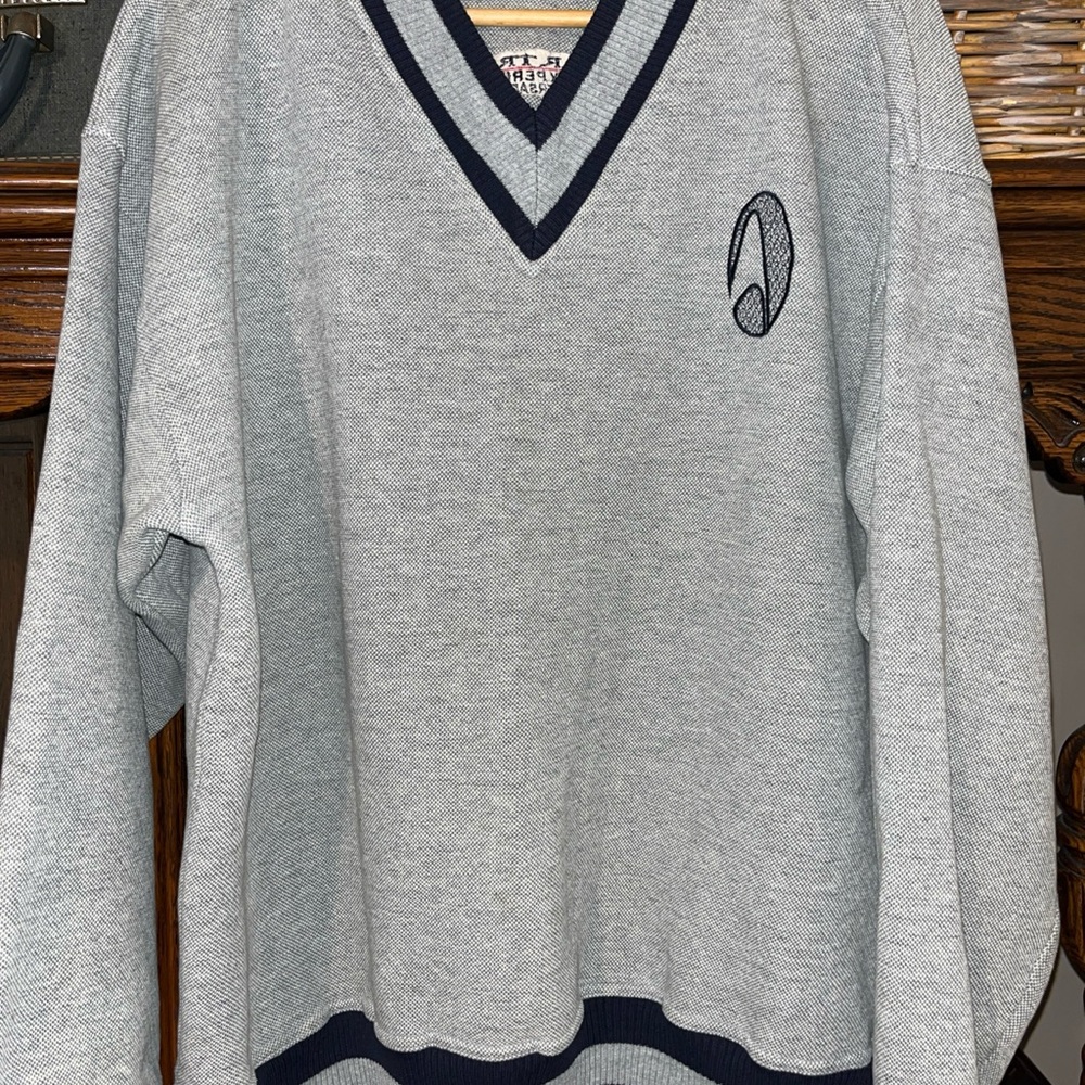 Men's  Star Trek the experience 1st anniversary crew Grey V-Neck Sweater